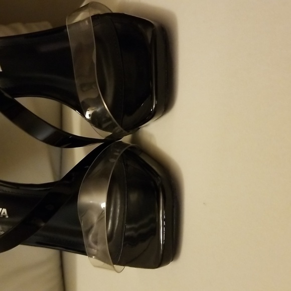 Fashion Nova Heels - Picture 5 of 5